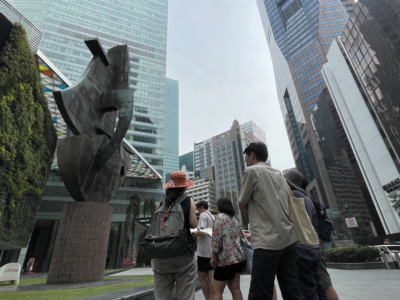 Sightseeing Sculpture Guided Tour 03 – Reimagined the City 2023